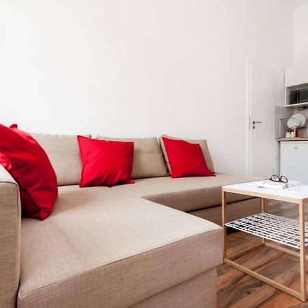 Loft Style Apartment In Hipster Area Budapest Exterior photo