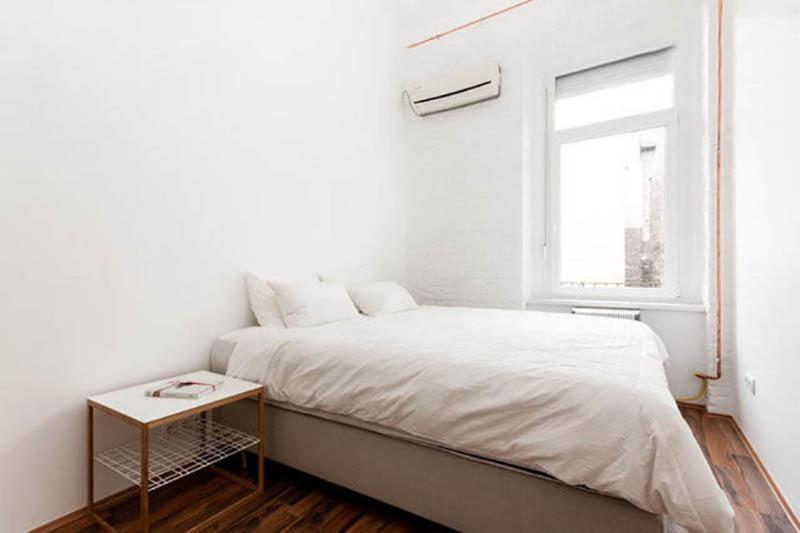 Loft Style Apartment In Hipster Area Budapest Exterior photo