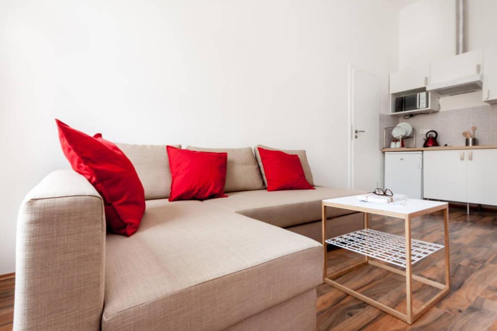 Loft Style Apartment In Hipster Area Budapest Exterior photo